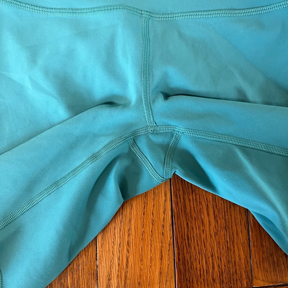 lululemon wunder train short 8” - Picture 6 of 7